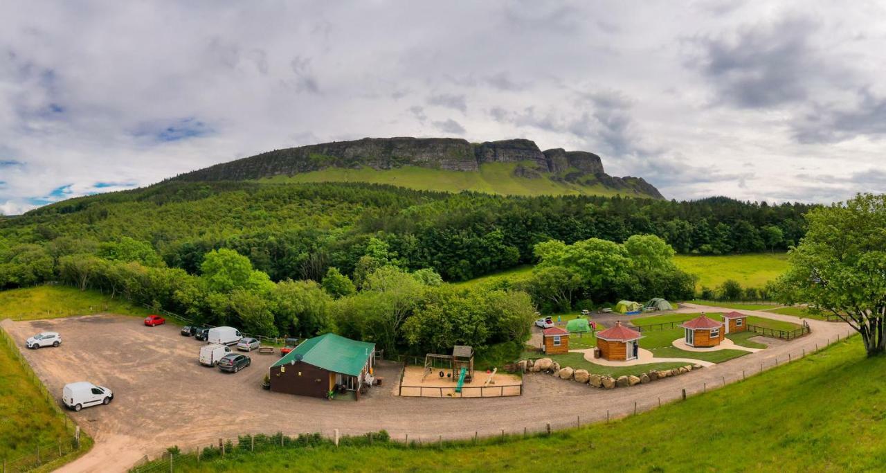 Waterfall Caves Turn-Around-Houses Villa Limavady Exteriör bild