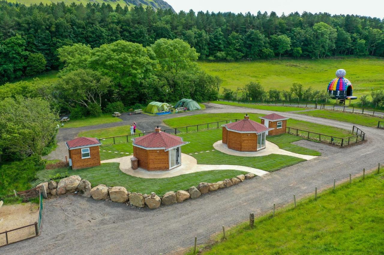 Waterfall Caves Turn-Around-Houses Villa Limavady Exteriör bild
