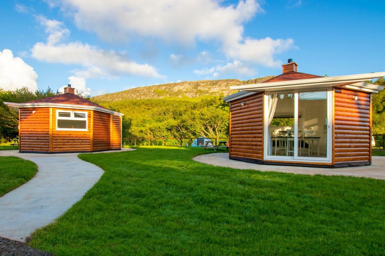 Waterfall Caves Turn-Around-Houses Villa Limavady Exteriör bild